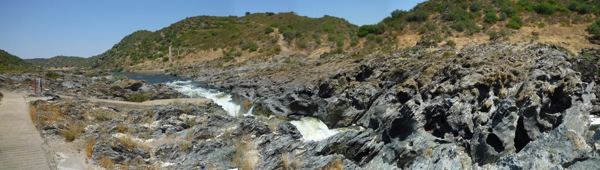 Pulo do Lobo e leito rochoso do Guadiana